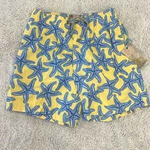 Islandhaze blue and yellow starfish swim trunks size large NWT 5.5” inseam